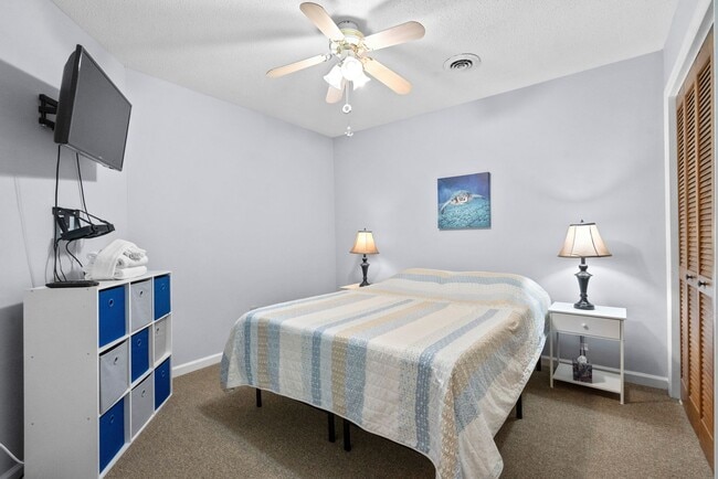 Building Photo - Fully Furnished W/ All Utilities Included!...