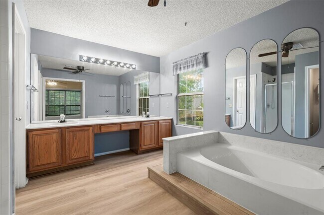 Building Photo - 16606 Mixtli Cove