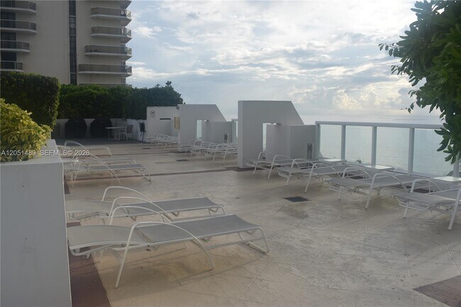 Building Photo - 6365 Collins Ave