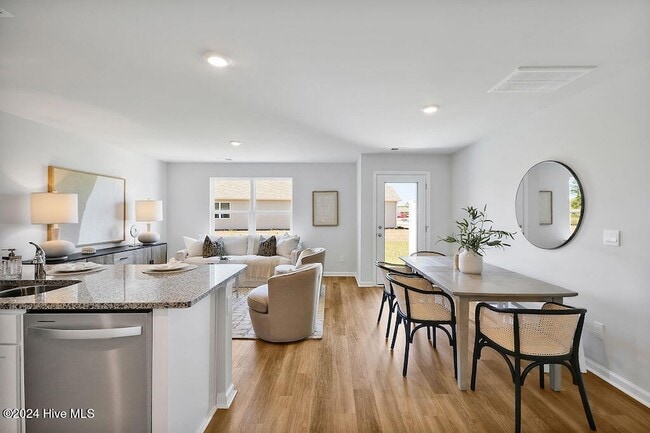 Building Photo - 4118 Hobblebush Dr