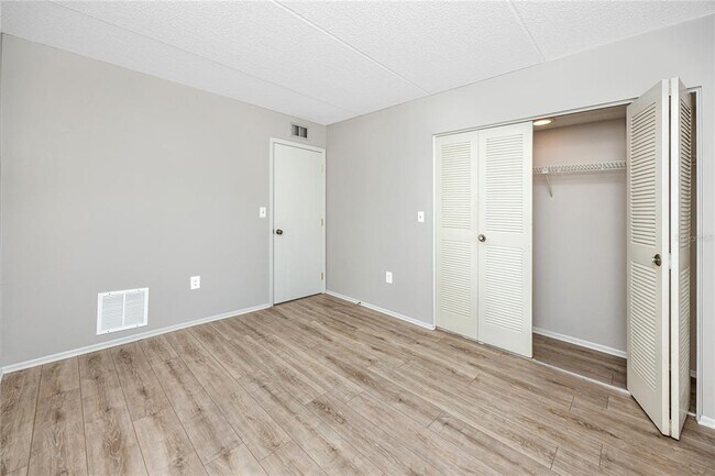 Building Photo - 209 Cypress Ct