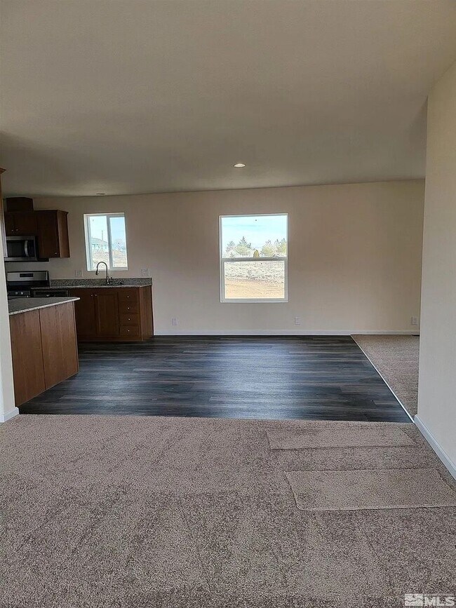 Building Photo - Spacious 3-Bedroom Home on 1.35 Acres with Valley Views – Dayton, NV