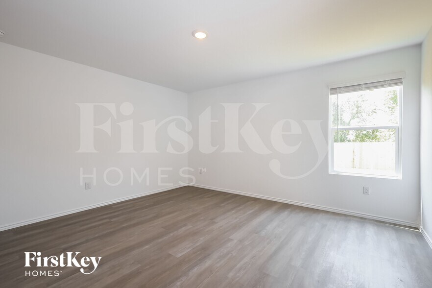 Building Photo - 13726 Haystack Rdg