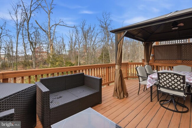 Building Photo - 18525 Sierra Springs Square