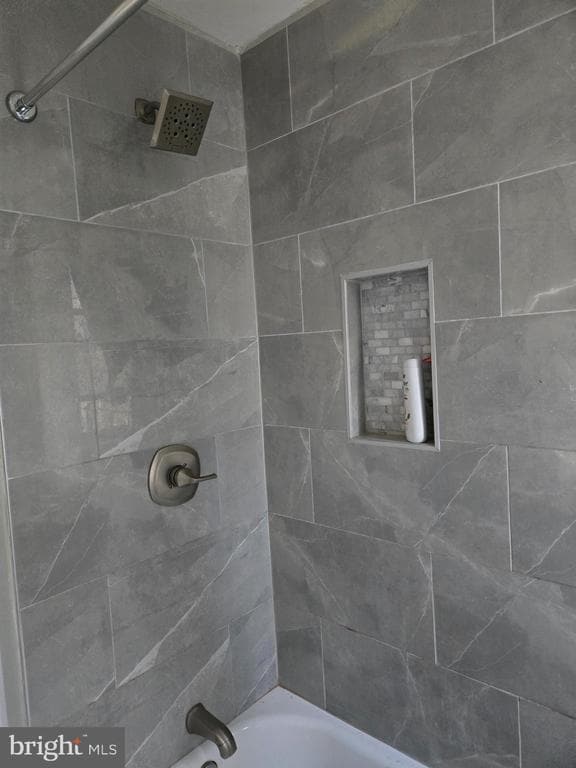 Building Photo - 1031 Hyatt St