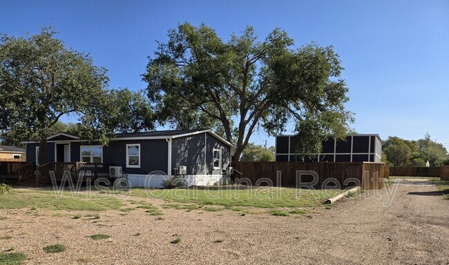 Building Photo - 9007 Dawson Ave