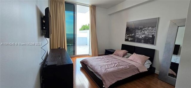 Building Photo - 7901 Hispanola Ave