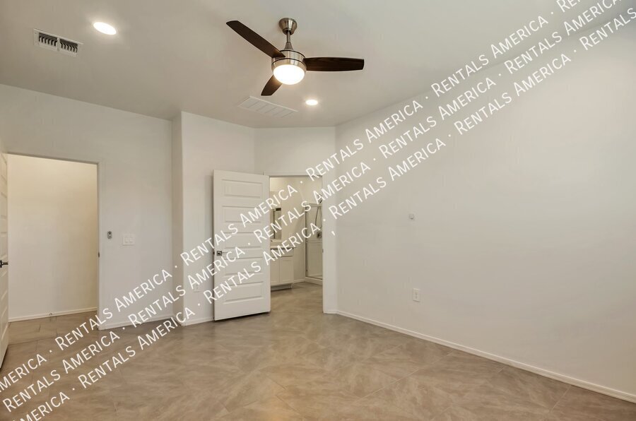 Building Photo - 3559 N Kellen Canyon Ct