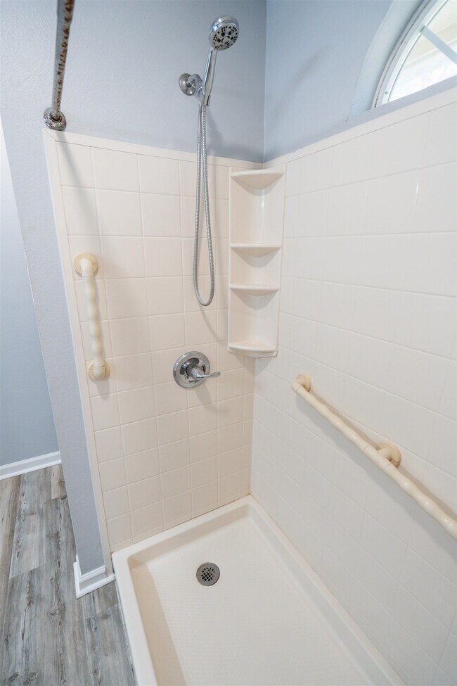 Building Photo - 1764 Folkstone Rd