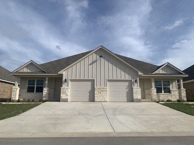 Building Photo - 3123 Wasilla Dr