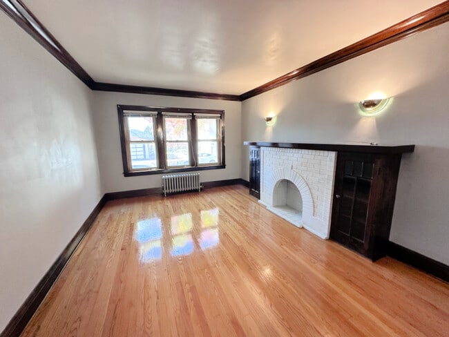 Building Photo - 3853 N Long Ave