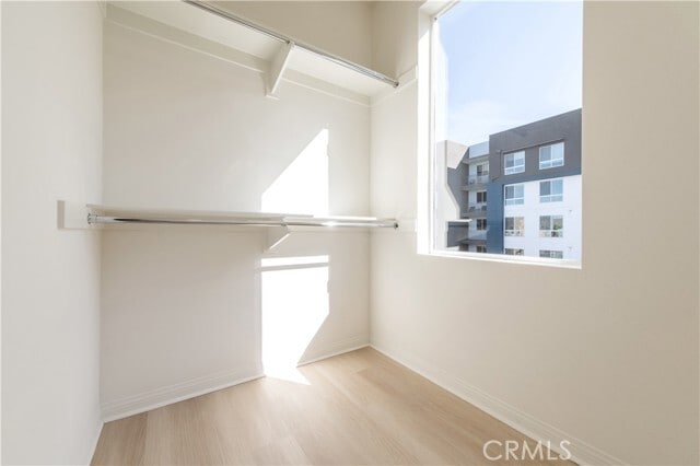 Building Photo - 185 Steely