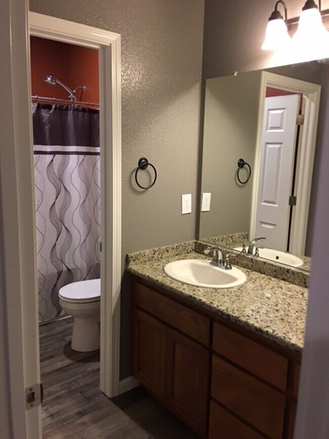 Building Photo - Beautiful 4 Bedroom Home in Marysville COM...