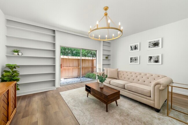 Building Photo - 14703 Barryknoll Ln