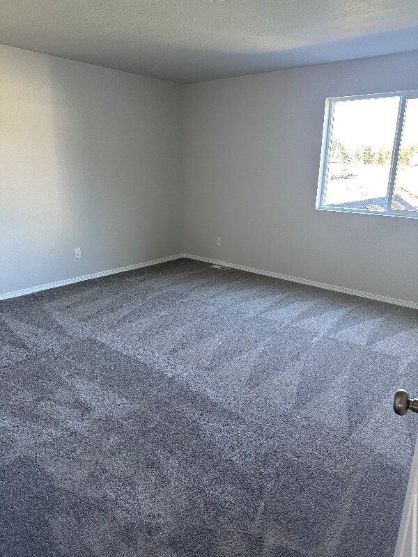 Building Photo - 181 E Lupine Ln
