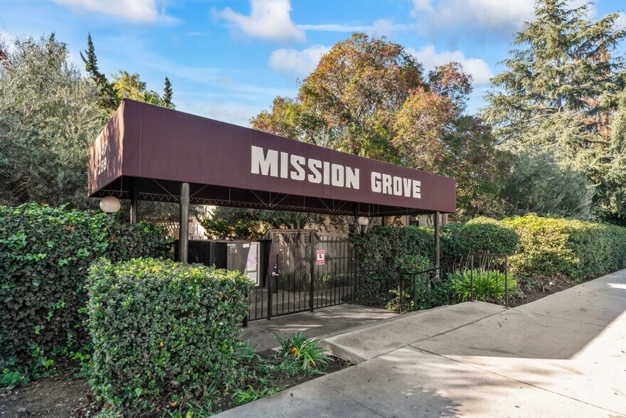 Building Photo - 247 N Capitol Ave