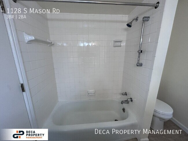 Building Photo - 1128 S Mason Rd