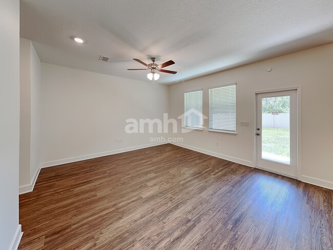 Building Photo - 4607 Reisswood Lp