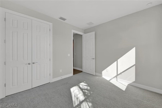 Building Photo - 319 Tamarindo Ln