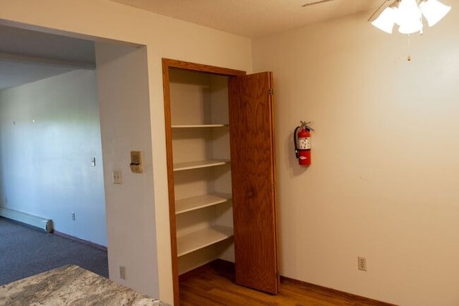 Building Photo - $1,575 | 3 Bedroom, 2 Bathroom Condo | Cat Friendly | Available for August 1st, 2026 Move In!