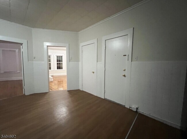 Building Photo - 234 Christine St