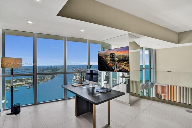 Building Photo - 1100 Biscayne Blvd