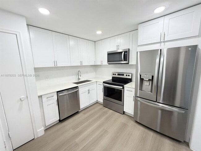 Building Photo - 22605 SW 66th Ave