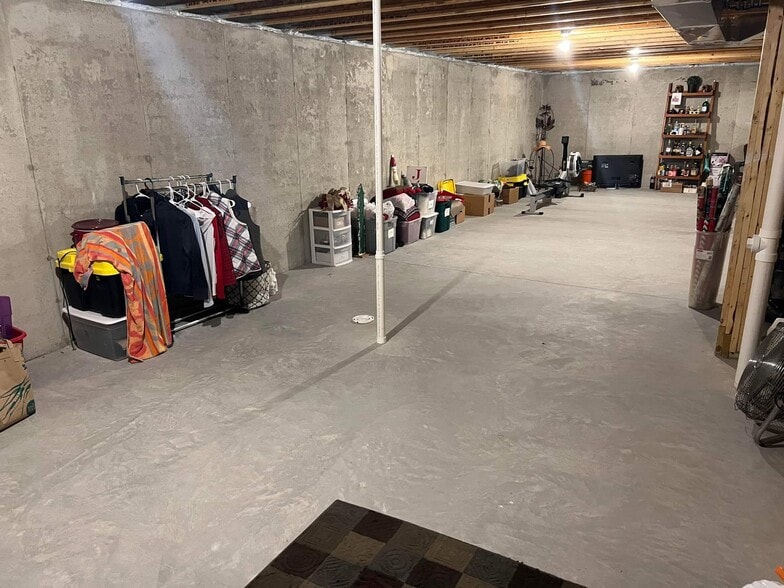Basement - 1827 Waterfall Way