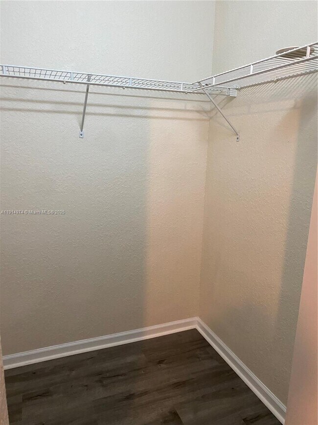 Building Photo - 8395 SW 29th St