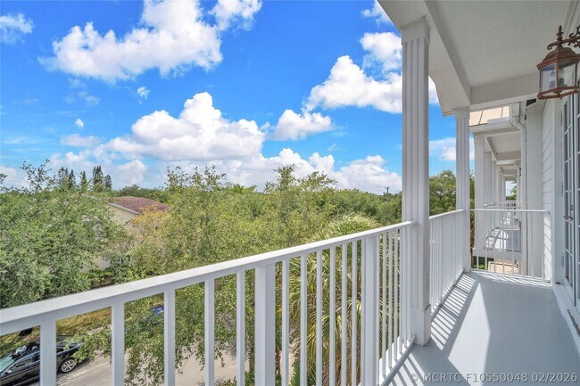 Building Photo - 6809 Lakeside Cir N