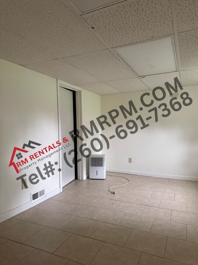 Building Photo - 10205 N Jones Lake Rd