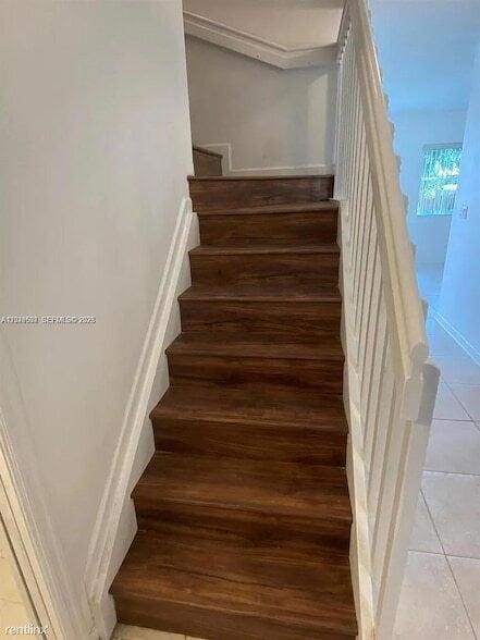 Building Photo - 7980 S Southwood Cir