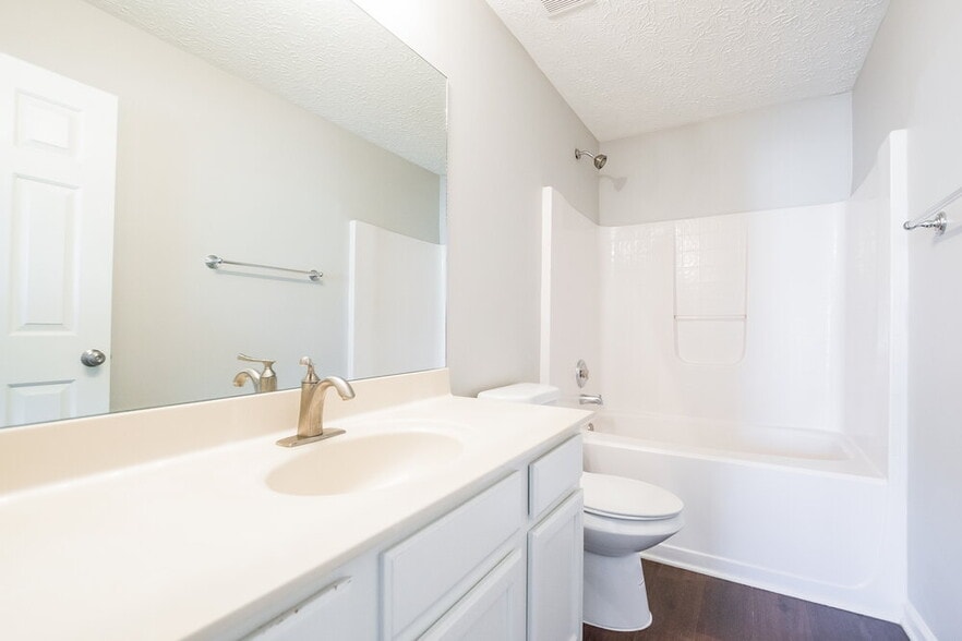 Building Photo - 186 Ilex Dr