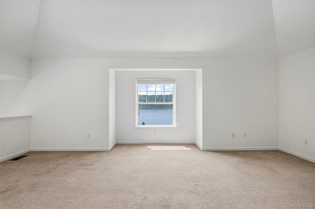Building Photo - 402 Waterview Dr