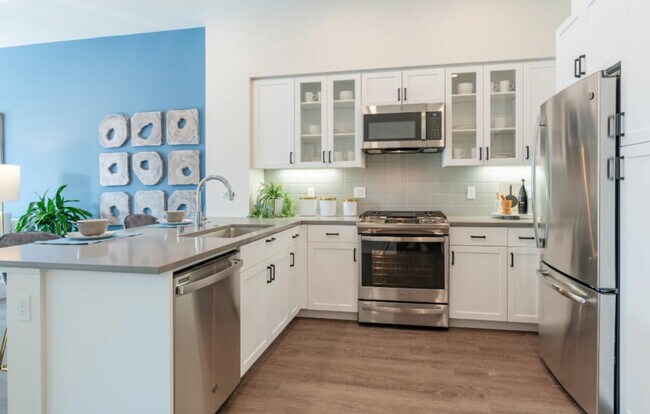 Building Photo - 1650 S Delaware St