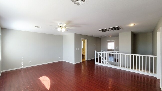 Building Photo - 10028 W Cherokee Ave