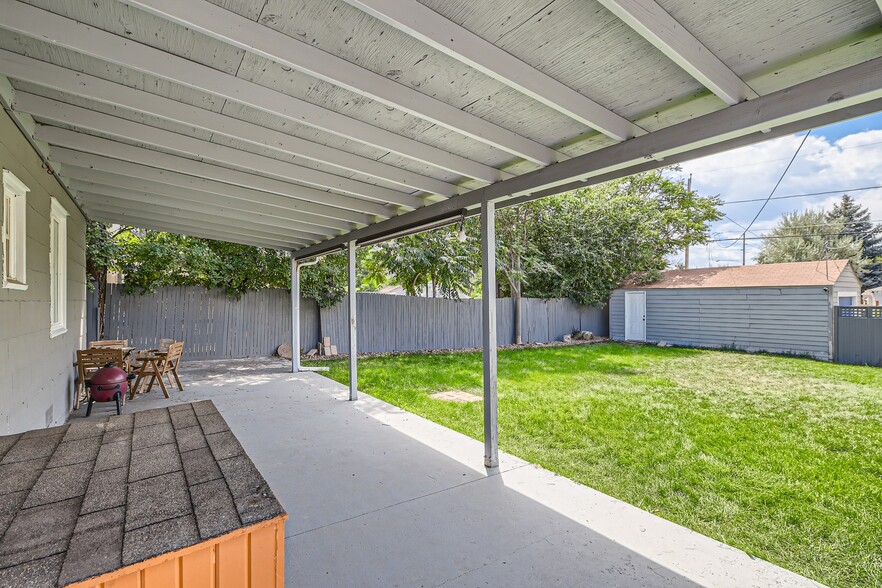 Backyard - 1309 Jamaica St