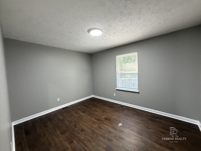 Building Photo - 510 Park Ln