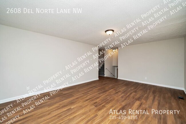 Building Photo - 2608 Del Norte Ln NW