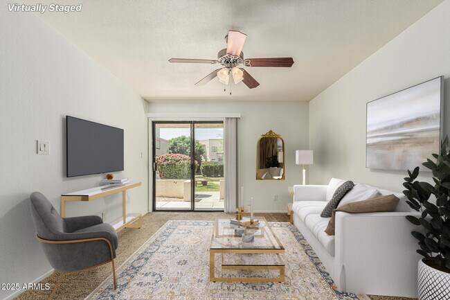 Building Photo - 985 N Granite Reef Rd