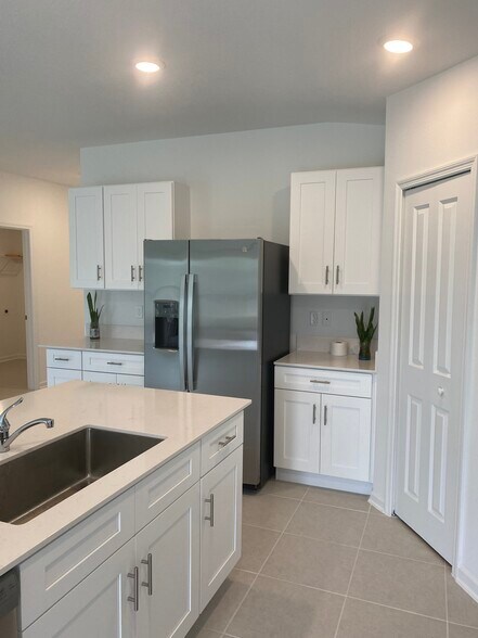 Building Photo - 1347 Belle Isle Ln