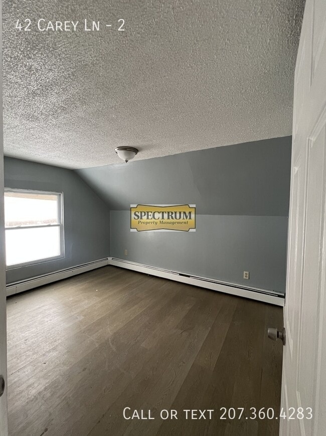 Building Photo - 42 Carey Ln