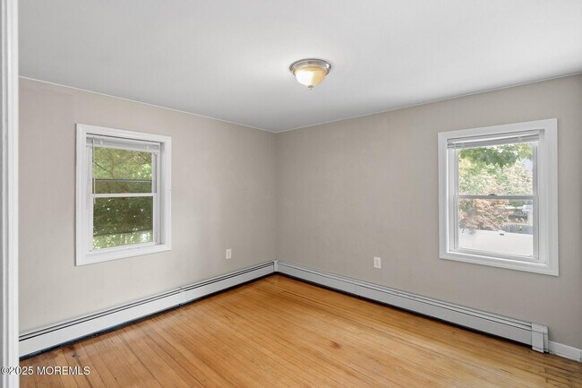 Building Photo - 425 W Park Ave