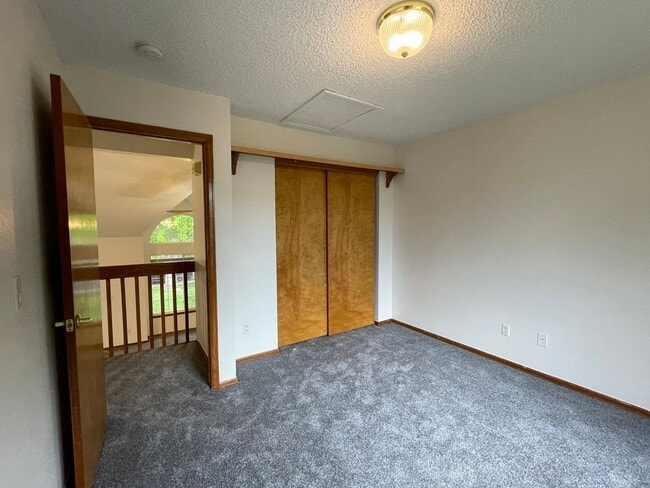 Building Photo - Lovely 3 Bed/2 Bath in Westminster! Available June