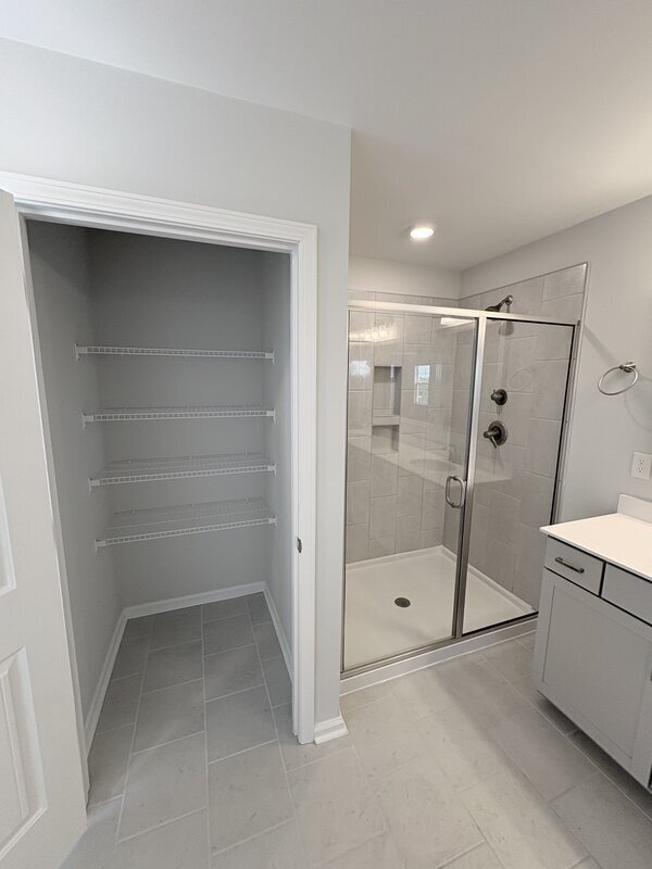 Building Photo - 153 Brockway Dr