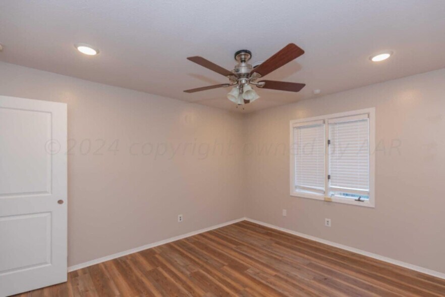 Building Photo - 3511 Tripp Ave