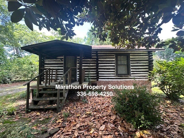 Primary Photo - 2720 Gwaltney Rd