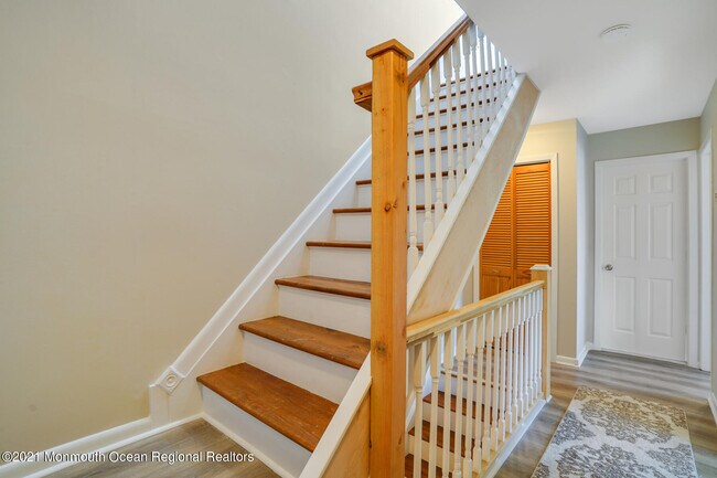 Building Photo - 231 Sumner Ave