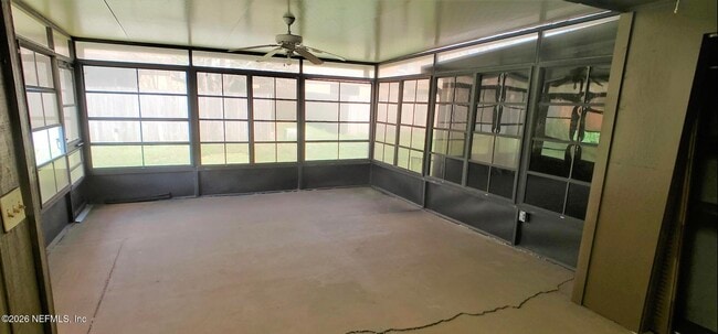 Building Photo - 5557 Greatpine Ln S