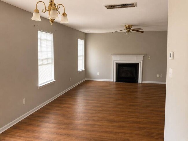Building Photo - 4014 Springfield Creek Dr